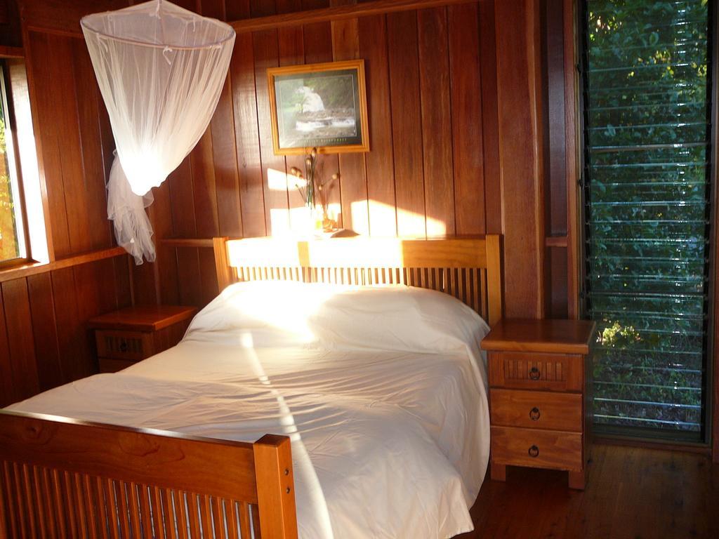 Chalet Coral Sea Views